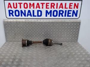 Gebruikte Cardanas links-voor (VWA) Nissan Navara (D40) 2.5 dCi 16V 4x4 Prijs € 75,00 Margeregeling aangeboden door Automaterialen Ronald Morien B.V.