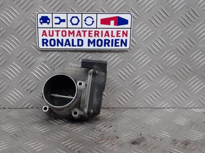 Gebruikte Gasklephuis Seat Ibiza III (6L1) 1.6 16V Prijs € 19,00 Margeregeling aangeboden door Automaterialen Ronald Morien B.V.