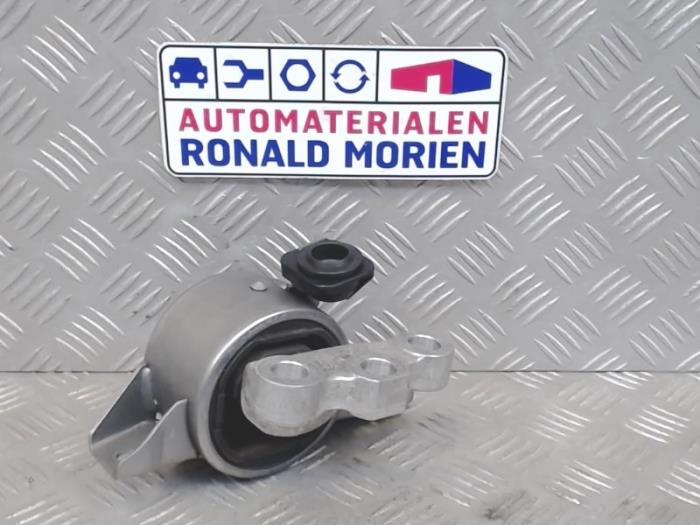 Gebruikte Motorrubber Fiat 500L (199) 1.6 D 16V Multijet 120 Prijs € 40,00 Margeregeling aangeboden door Automaterialen Ronald Morien B.V.