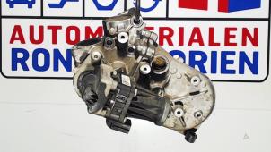 Gebruikte Uitlaat gasklep (EGR) Opel Corsa D 1.3 CDTi 16V ecoFLEX Prijs € 30,00 Margeregeling aangeboden door Automaterialen Ronald Morien B.V.