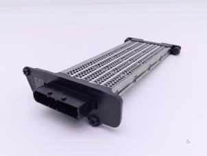 Gebruikte Element Kachelverwarming Mercedes Citan (415.6) 1.5 109 CDI Prijs € 25,00 Margeregeling aangeboden door Automaterialen Ronald Morien B.V.