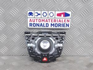 Gebruikte Radiobedienings paneel Ford Fiesta Prijs € 150,00 Margeregeling aangeboden door Automaterialen Ronald Morien B.V.