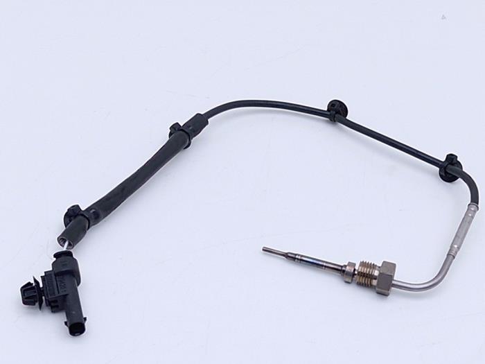 Gebruikte Uitlaat temperatuursensor Opel Astra J Sports Tourer (PD8/PE8/PF8) 1.6 CDTI 16V Prijs € 40,00 Margeregeling aangeboden door Automaterialen Ronald Morien B.V.