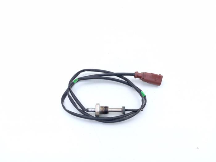 Gebruikte Uitlaat temperatuursensor Volkswagen Golf VII (AUA) 2.0 TDI 4Motion 16V Prijs € 25,00 Inclusief btw aangeboden door Automaterialen Ronald Morien B.V.