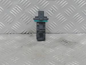 Gebruikte Luchtmassameter Opel Astra H SW (L35) 1.6 16V Twinport Prijs € 13,70 Margeregeling aangeboden door Automaterialen Ronald Morien B.V.