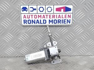 Gebruikte Stoelverstelling motor Skoda Superb (3TAA) 1.8 TSI 16V Prijs € 40,00 Margeregeling aangeboden door Automaterialen Ronald Morien B.V.