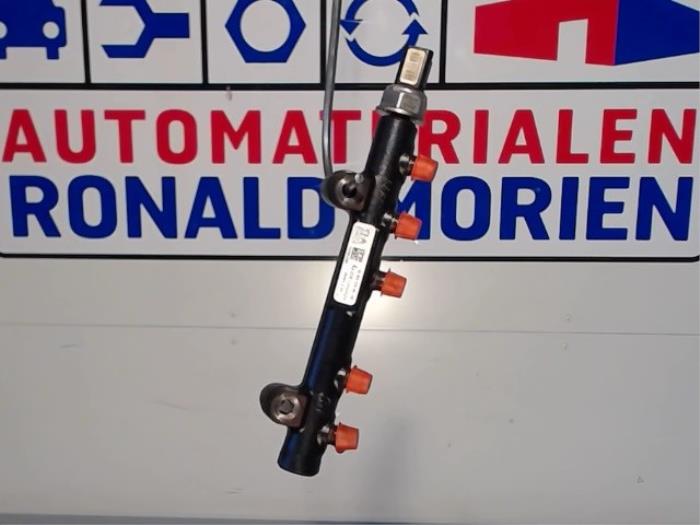 Gebruikte Brandstofverdeler Volvo V50 (MW) 1.6 D2 16V Prijs € 45,00 Margeregeling aangeboden door Automaterialen Ronald Morien B.V.