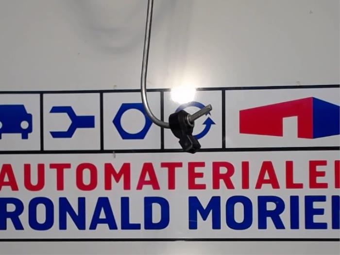 Pingelsensor van een BMW X1 (F48) xDrive 28i 2.0 16V Twin Power Turbo 2015