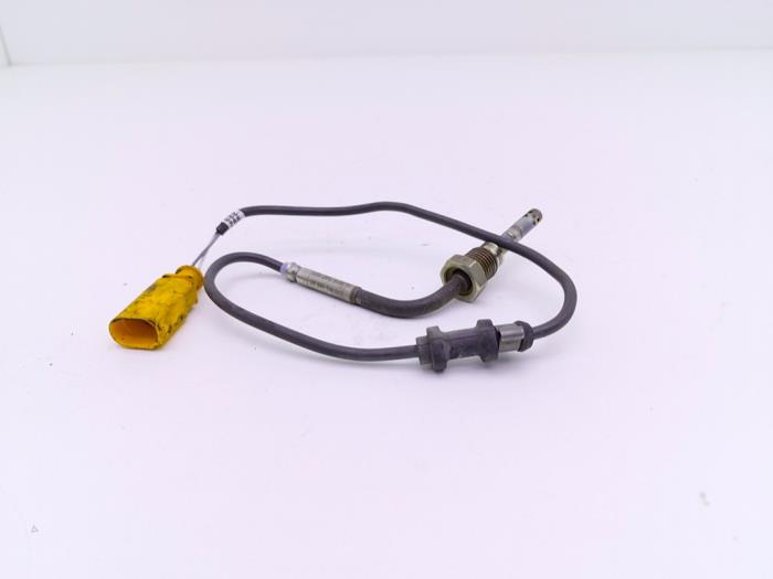 Gebruikte Uitlaat temperatuursensor Volkswagen Polo V (6R) 1.2 TDI 12V BlueMotion Prijs € 35,00 Margeregeling aangeboden door Automaterialen Ronald Morien B.V.
