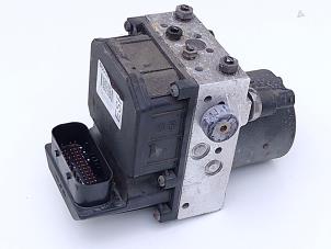 Gebruikte ABS Pomp Alfa Romeo 156 Sportwagon (932) 2.0 JTS 16V Prijs € 49,00 Margeregeling aangeboden door Automaterialen Ronald Morien B.V.