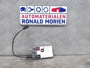 Gebruikte Antenne Versterker BMW Z4 Roadster (E85) 2.0 16V Prijs € 35,00 Margeregeling aangeboden door Automaterialen Ronald Morien B.V.