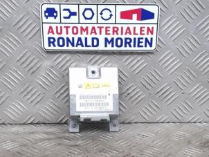 Gebruikte Airbag Sensor BMW Z4 Roadster (E85) 2.0 16V Prijs € 100,00 Margeregeling aangeboden door Automaterialen Ronald Morien B.V.