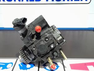 Gebruikte Dieselpomp Renault Trafic New (EL) 2.0 dCi 16V 115 Prijs € 95,00 Margeregeling aangeboden door Automaterialen Ronald Morien B.V.