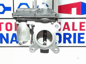 Gebruikte Gasklephuis Renault Megane III Berline (BZ) 1.2 16V TCE 115 Prijs € 19,00 Margeregeling aangeboden door Automaterialen Ronald Morien B.V.