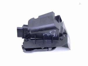 Gebruikte Deurslot Mechaniek 4Deurs links-achter Ford B-Max (JK8) 1.6 Ti-VCT 16V Van Prijs € 50,00 Margeregeling aangeboden door Automaterialen Ronald Morien B.V.