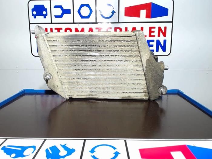 Gebruikte Intercooler Audi A8 (D3) 4.0 TDI V8 32V Quattro Prijs € 225,00 Margeregeling aangeboden door Automaterialen Ronald Morien B.V.