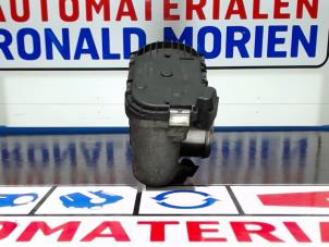 Gebruikte Gasklephuis Ford Transit 2.2 TDCi 16V Prijs € 59,00 Margeregeling aangeboden door Automaterialen Ronald Morien B.V.