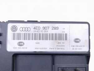 Sam module van een Audi A8 (D3) 4.0 TDI V8 32V Quattro 2004