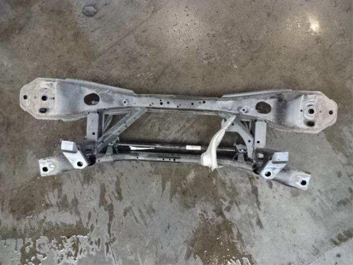 Gebruikte Subframe Ford C-Max (DXA) 1.5 TDCi 120 16V Prijs € 75,00 Margeregeling aangeboden door Automaterialen Ronald Morien B.V.