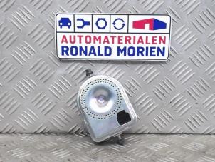 Gebruikte Alarm sirene Ford C-Max Prijs € 40,00 Margeregeling aangeboden door Automaterialen Ronald Morien B.V.