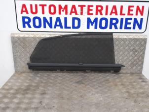 Gebruikte Rolgordijn rechts Audi A8 (D3) 4.0 TDI V8 32V Quattro Prijs € 65,00 Margeregeling aangeboden door Automaterialen Ronald Morien B.V.