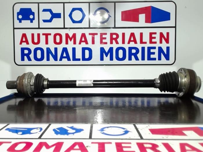 Gebruikte Steekas links-achter Volkswagen Golf VII Variant (AUVV) 2.0 R 4Motion 16V Prijs € 76,21 Inclusief btw aangeboden door Automaterialen Ronald Morien B.V.