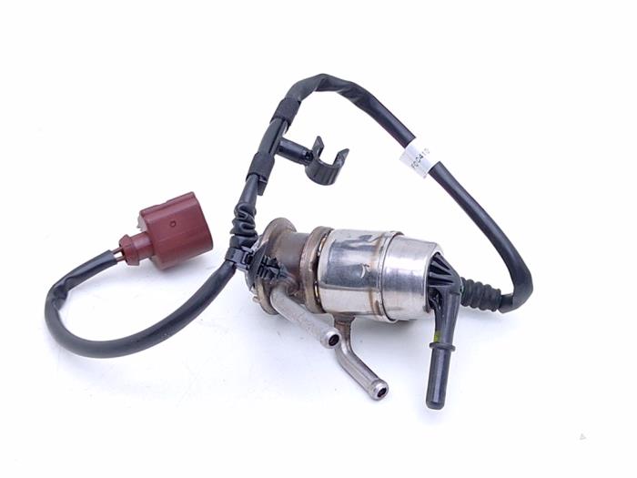 Gebruikte Adblue injector Volkswagen Passat (3G2) 1.6 TDI 16V Prijs € 59,00 Inclusief btw aangeboden door Automaterialen Ronald Morien B.V.
