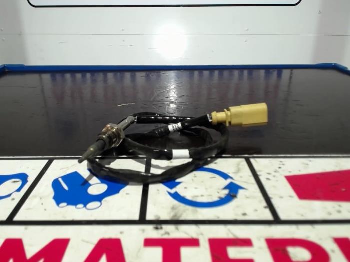 Gebruikte Uitlaat temperatuursensor Volkswagen Passat (3G2) 1.6 TDI 16V Prijs € 25,00 Inclusief btw aangeboden door Automaterialen Ronald Morien B.V.