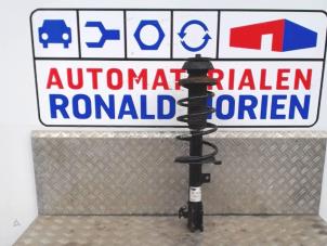 Gebruikte Mac Phersonpoot rechts-voor Opel Agila (B) 1.0 12V Prijs € 90,00 Margeregeling aangeboden door Automaterialen Ronald Morien B.V.