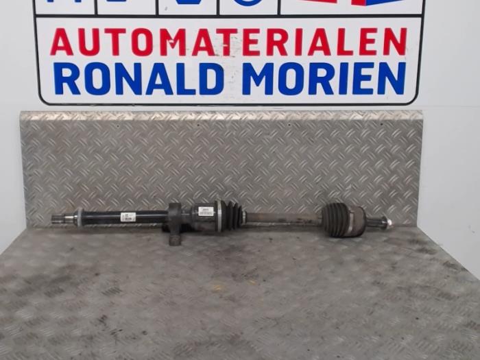 Gebruikte Steekas rechts-voor Ssang Yong Tivoli 1.6 e-XDi 16V 2WD Prijs € 145,00 Margeregeling aangeboden door Automaterialen Ronald Morien B.V.