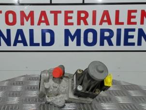 Gebruikte EGR Klep Peugeot Boxer (U9) 2.2 Blue HDi 165 Prijs € 75,00 Margeregeling aangeboden door Automaterialen Ronald Morien B.V.