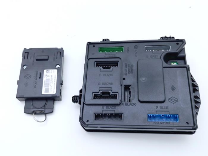 Gebruikte Module Bodycontrol Renault Megane III Coupe (DZ) 1.5 dCi 110 Prijs € 25,00 Margeregeling aangeboden door Automaterialen Ronald Morien B.V.