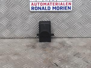 Gebruikte Module (diversen) Ford B-Max (JK8) 1.6 Ti-VCT 16V Van Prijs € 10,00 Margeregeling aangeboden door Automaterialen Ronald Morien B.V.