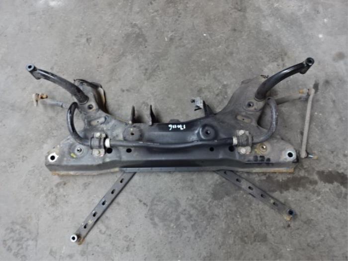 Gebruikte Subframe Ford EcoSport (JK8) 1.5 TDCi Prijs € 75,00 Margeregeling aangeboden door Automaterialen Ronald Morien B.V.