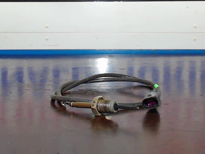 Gebruikte Uitlaat temperatuursensor Volkswagen CC (358) 2.0 TDI 16V Prijs € 18,15 Inclusief btw aangeboden door Automaterialen Ronald Morien B.V.