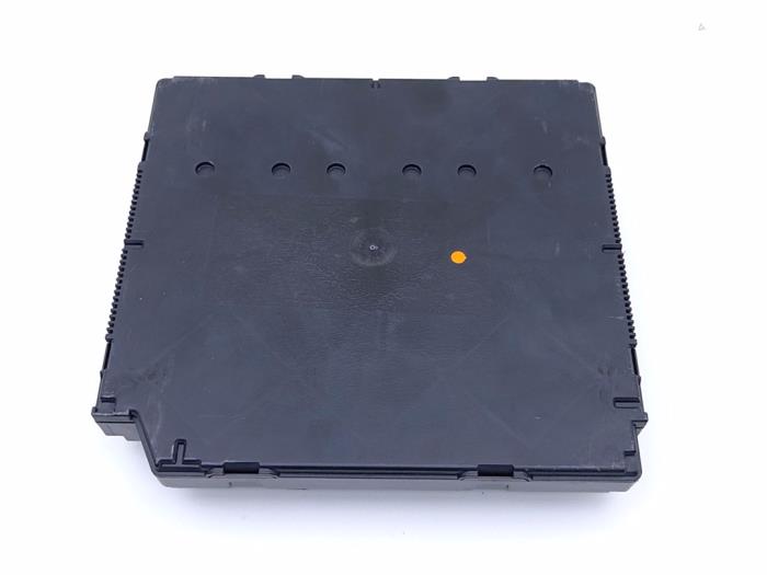 Computer Body Control van een Volkswagen Scirocco (137/13AD) 2.0 TDI 16V 2015