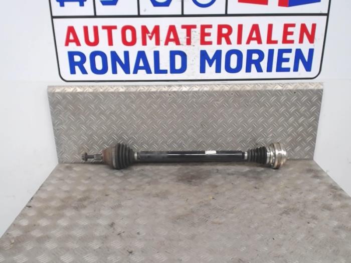 Gebruikte Steekas rechts-voor Volkswagen Scirocco (137/13AD) 2.0 TDI 16V Prijs € 89,00 Margeregeling aangeboden door Automaterialen Ronald Morien B.V.