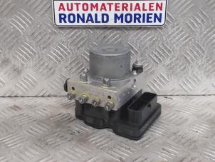 Gebruikte ABS Pomp Dacia Duster (HS) 1.6 SCe 115 16V Prijs € 250,00 Margeregeling aangeboden door Automaterialen Ronald Morien B.V.