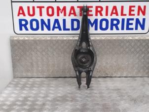 Gebruikte Draagarm links-achter Audi A3 Sportback (8VA/8VF) 2.0 TDI 16V Prijs € 25,00 Margeregeling aangeboden door Automaterialen Ronald Morien B.V.