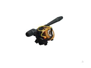 Gebruikte Licht + Raw Schakelaar Alfa Romeo MiTo (955) 0.9 TwinAir Prijs € 80,00 Margeregeling aangeboden door Automaterialen Ronald Morien B.V.