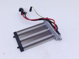 Gebruikte Element Kachelverwarming Volvo V40 Cross Country (MZ) 2.0 D2 16V Prijs € 35,00 Margeregeling aangeboden door Automaterialen Ronald Morien B.V.