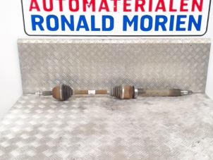 Gebruikte Cardanas rechts-voor (VWA) Ford Fiesta 6 (JA8) Prijs € 49,00 Margeregeling aangeboden door Automaterialen Ronald Morien B.V.