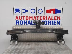Gebruikte Bumperbalk voor Renault Koleos I 2.0 dCi 16V Prijs € 49,00 Margeregeling aangeboden door Automaterialen Ronald Morien B.V.