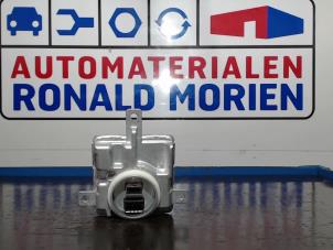 Gebruikte Xenon module Volvo V40 Cross Country (MZ) 2.0 D2 16V Prijs € 49,00 Margeregeling aangeboden door Automaterialen Ronald Morien B.V.