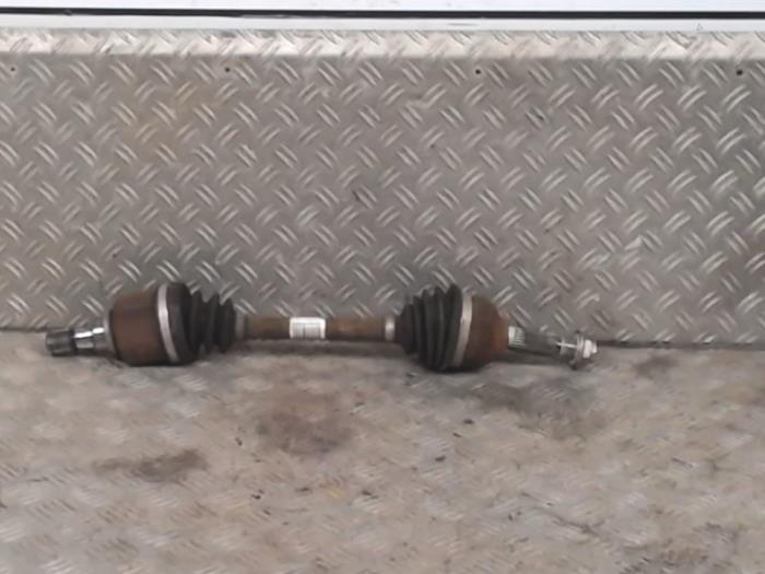 Gebruikte Steekas links-voor Ford B-Max (JK8) 1.6 Ti-VCT 16V Van Prijs € 49,00 Margeregeling aangeboden door Automaterialen Ronald Morien B.V.