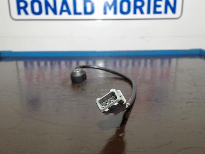 Pingelsensor van een Opel Antara (LA6) 2.4 16V 4x4 LPG 2009