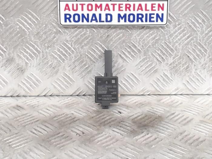 Gebruikte Module Centrale Deurvergrendeling Ford C-Max (DXA) 1.6 TDCi 16V Prijs € 25,00 Margeregeling aangeboden door Automaterialen Ronald Morien B.V.