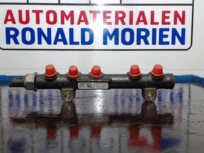 Gebruikte Brandstofverdeler Volvo V40 (MV) 1.6 D2 Prijs € 45,00 Margeregeling aangeboden door Automaterialen Ronald Morien B.V.