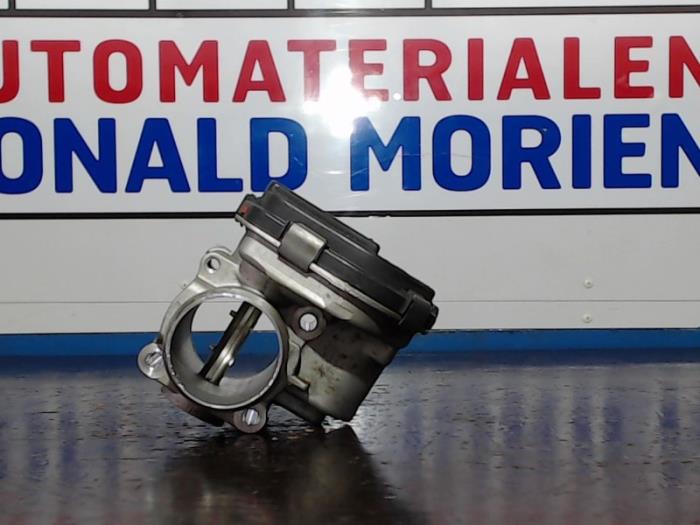 Gebruikte Gasklephuis Volvo V40 Cross Country (MZ) 1.6 D2 Prijs € 100,00 Margeregeling aangeboden door Automaterialen Ronald Morien B.V.