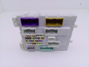 Gebruikte Zekeringkast Ford C-Max (DXA) 1.5 TDCi 120 16V Prijs € 95,00 Margeregeling aangeboden door Automaterialen Ronald Morien B.V.